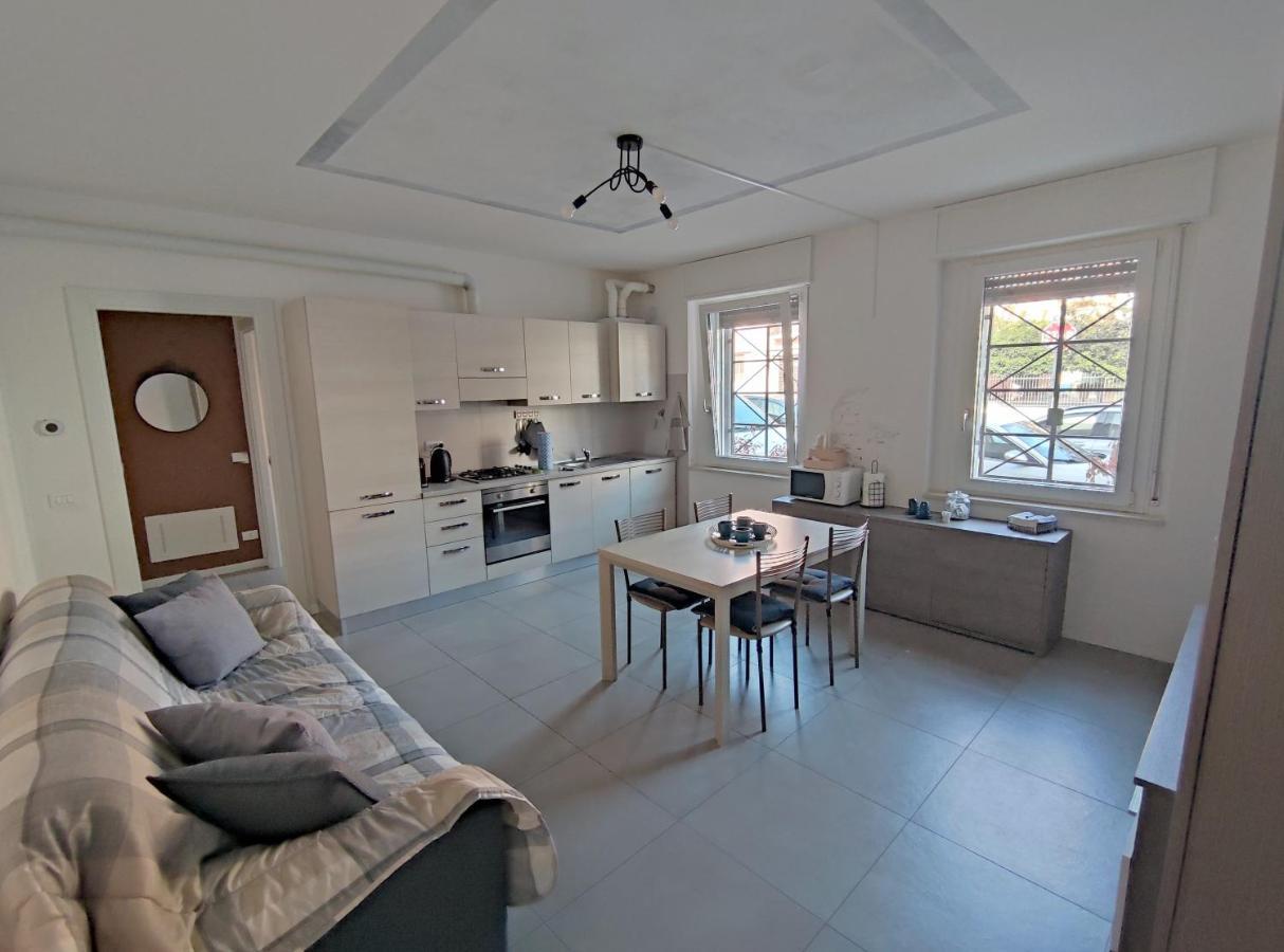 Grey House Pavia Con Box Privato Apartment Luaran gambar