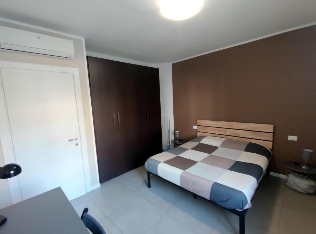 Grey House Pavia Con Box Privato Apartment Luaran gambar