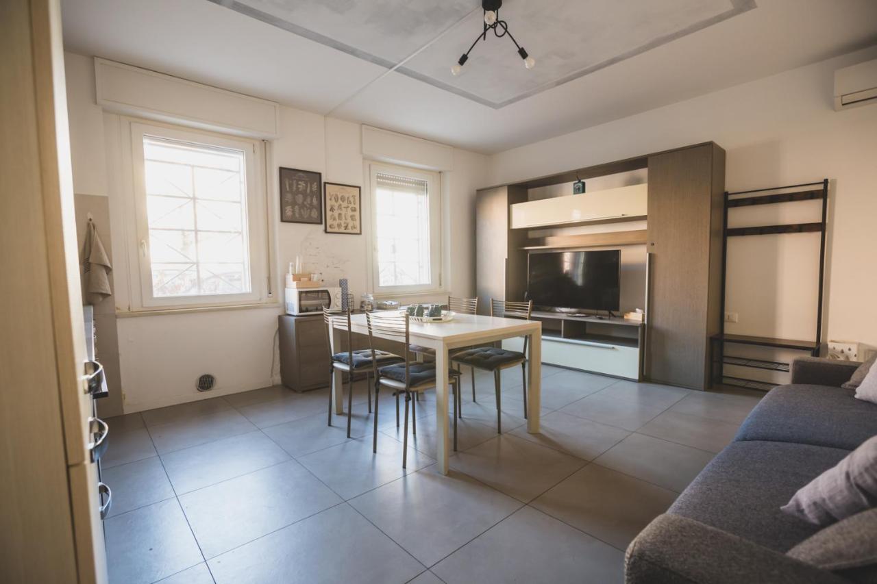 Grey House Pavia Con Box Privato Apartment Luaran gambar
