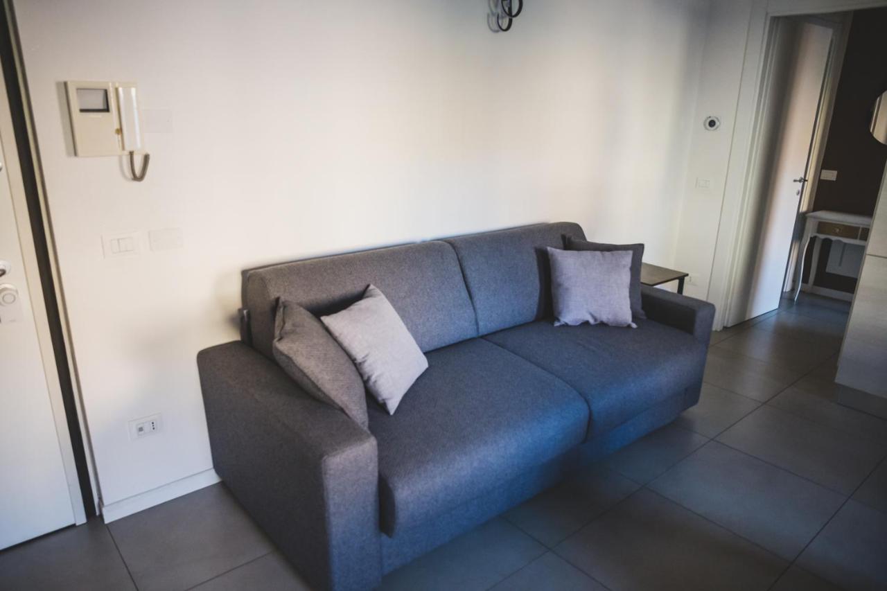 Grey House Pavia Con Box Privato Apartment Luaran gambar